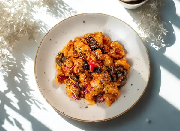 Sriracha Chicken's image